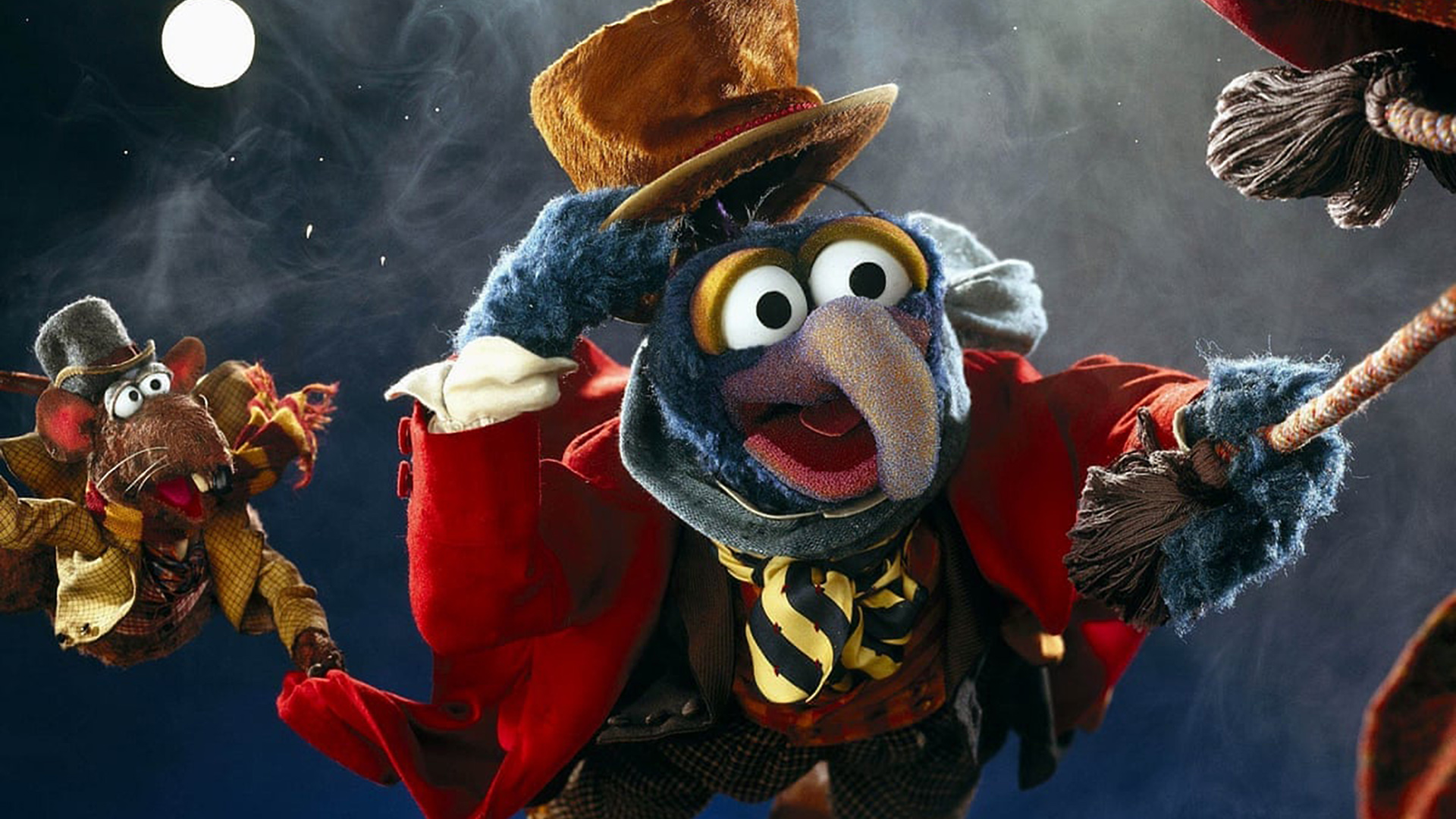 Muppet with Long Hooked Beak